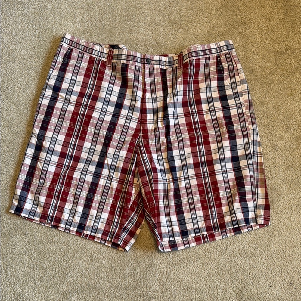 Club Room Shorts